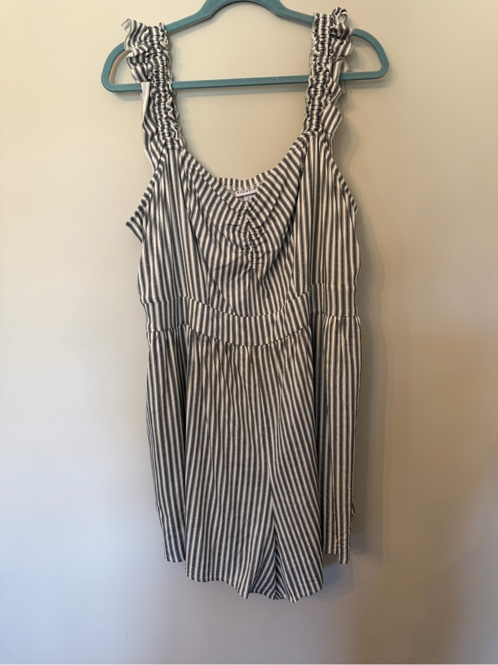 Torrid ruffle straps striped Beachy romper size 2XL